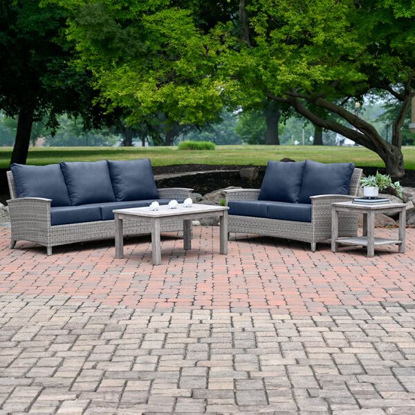 Three Birds Casual Bella 4-Piece Conversation Set